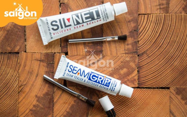 chuẩn bị dụng cụ để vá các lỗ thủng