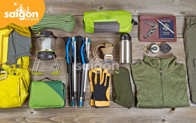 Đốt lửa để tạo sự chú ý với người khác. Đi Trekking cần mang theo vật dụng gì?