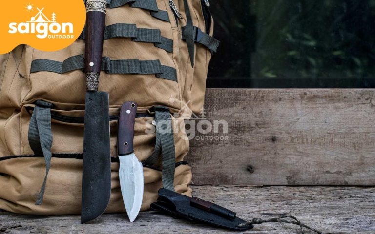 Dụng cụ sinh tồn là vật dụng không thể thiếu khi đi camping dã ngoại