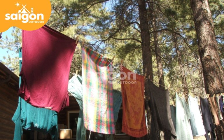 Mẹo phơi khô quần áo khi dã ngoại ngoài trời