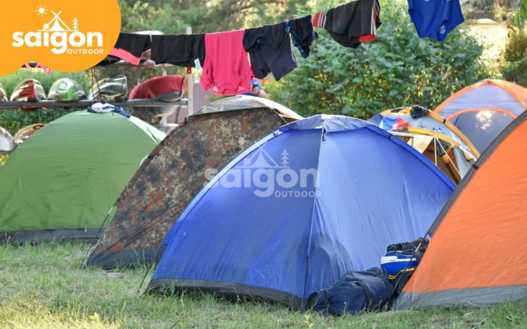 Vì sao việc phơi khô quần áo khi leo núi, cắm trại lại cần thiết?