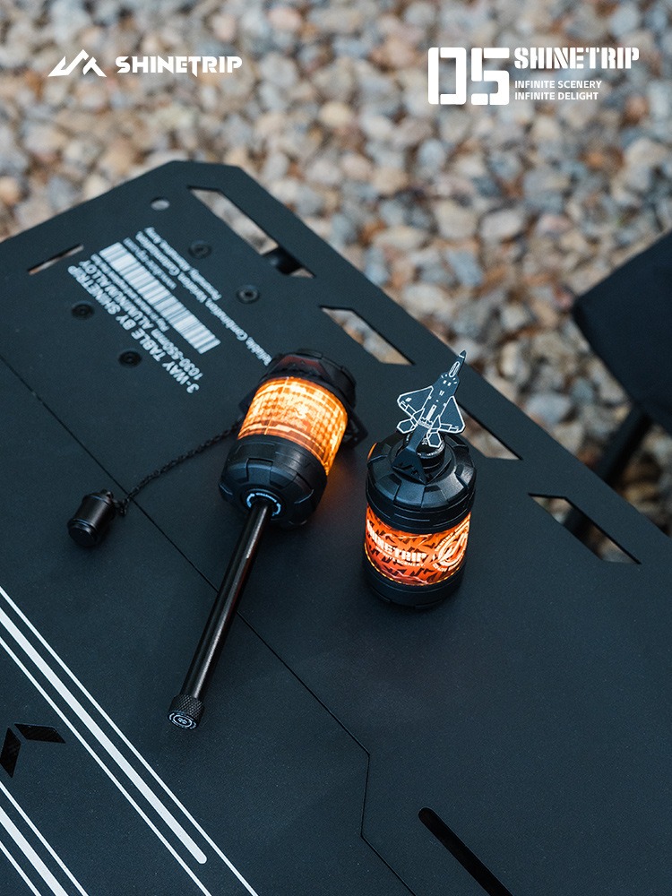 Phụ kiện chụp đèn làm hiệu ứng ánh sáng - Biểu tượng máy bay trang trí đèn ShineTrip chất liệu inox