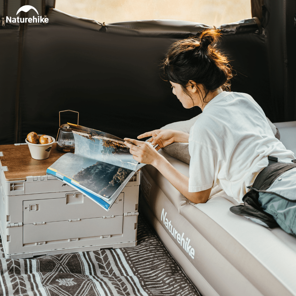 Thùng nhựa đựng đồ cắm trại xếp gọn kèm mặt giả gỗ NatureHike CNK2450XB020