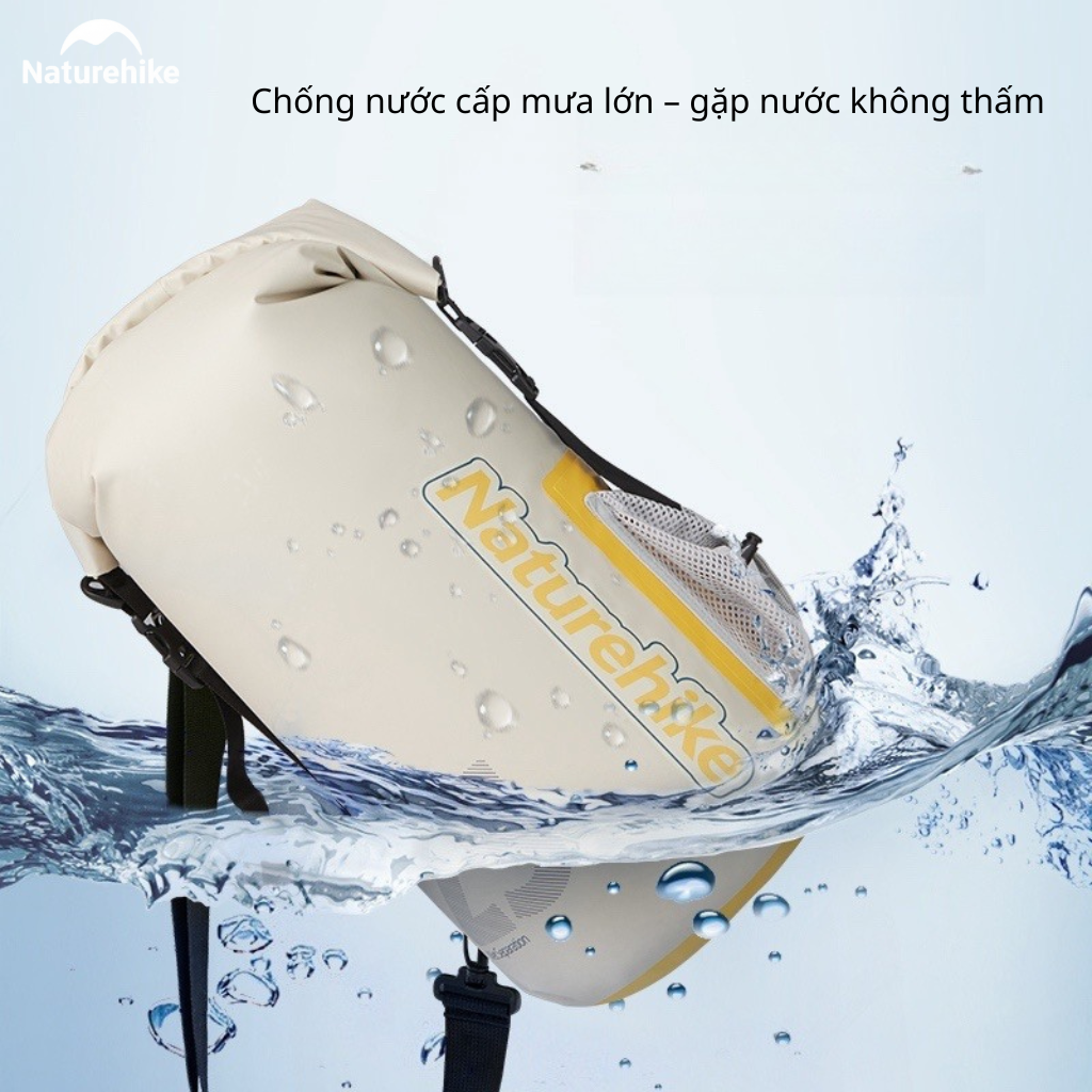 Túi chống nước NATUREHIKE CNK2300BS017 giúp bảo quản đồ dùng khô ráo khi du lịch