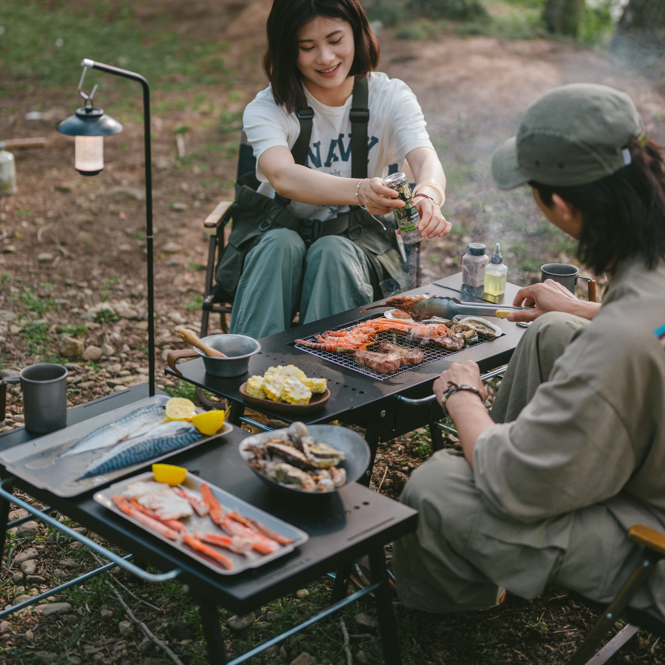 Bàn IGT Naturehike Đa Năng Tích Hợp Bếp Nướng BBQ, Bàn Camping Gấp Gọn Inox 304 Có Thanh Treo Đèn CNK2350CF018