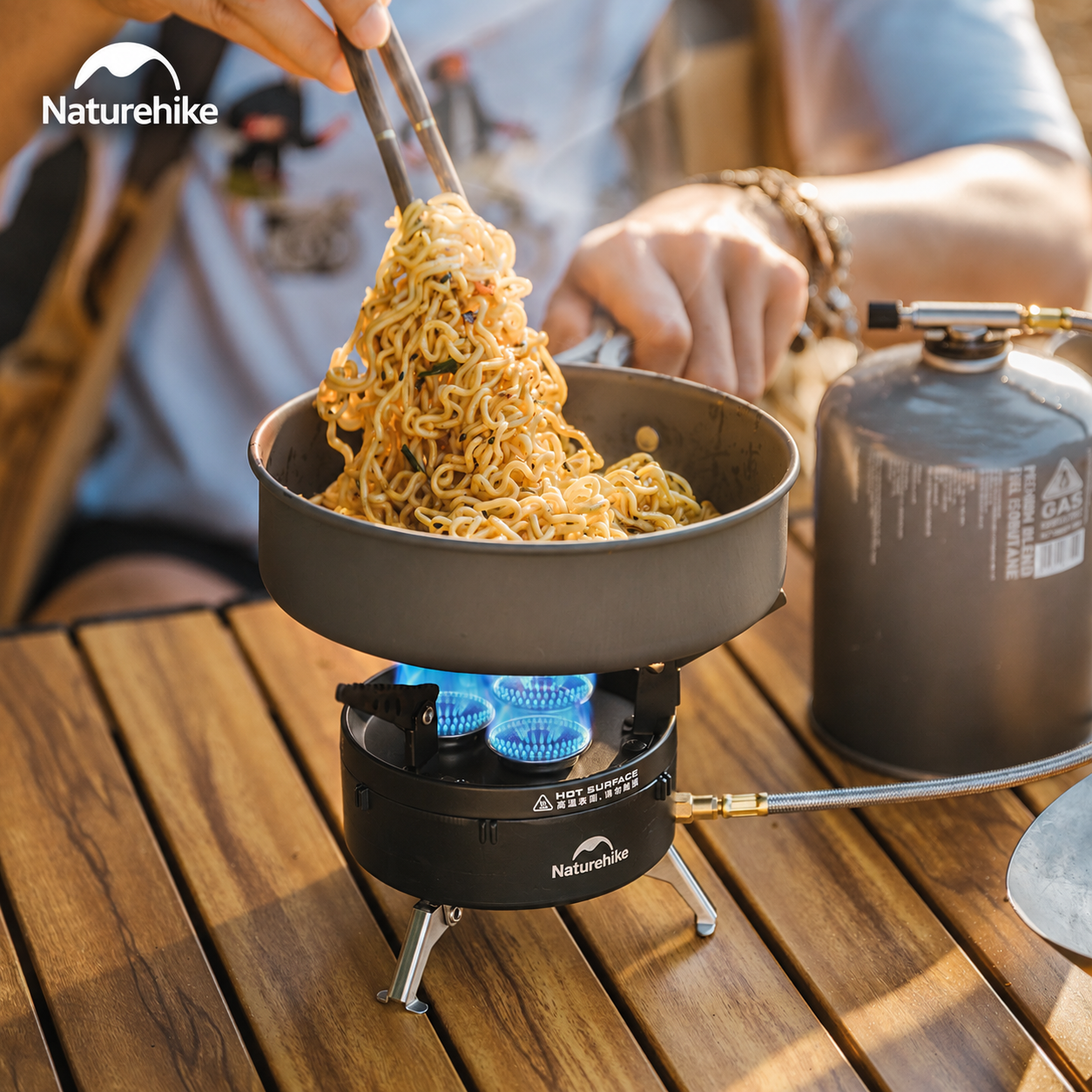 Bếp gas dã ngoại Naturehike - 3 đầu đốt, công suất lớn CNK2450CF019