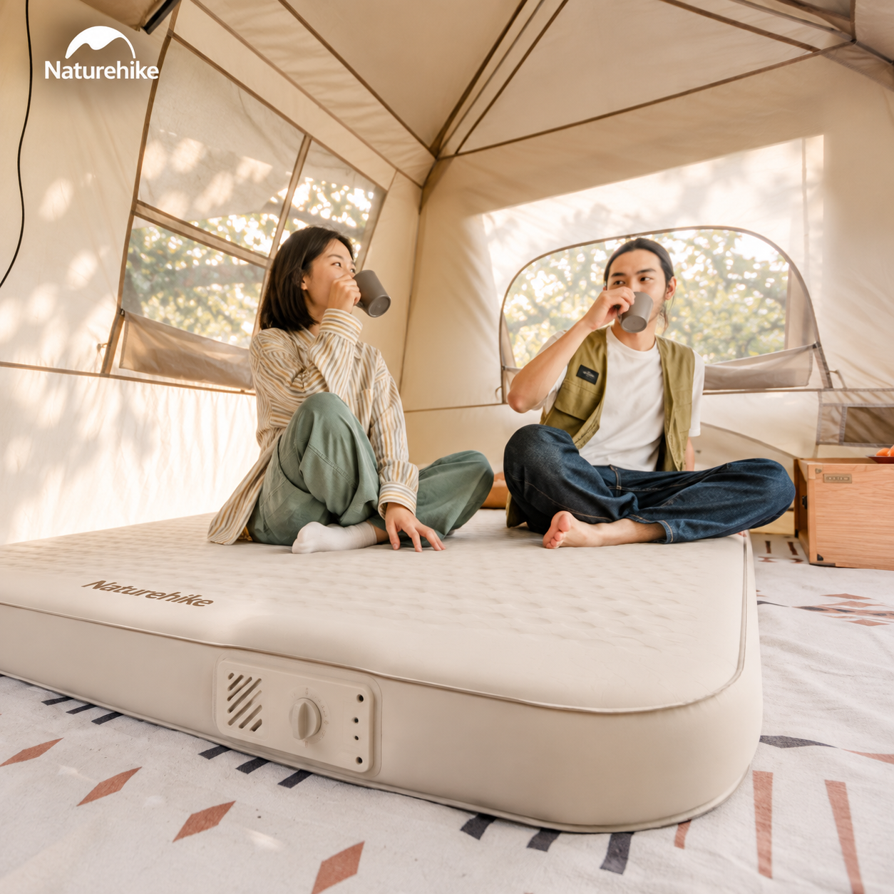 Đệm hơi tự bơm naturehike c12 – đệm ngủ camping 12cm, nhiều kích thước, êm ái & thoải mái CNK2300WS011