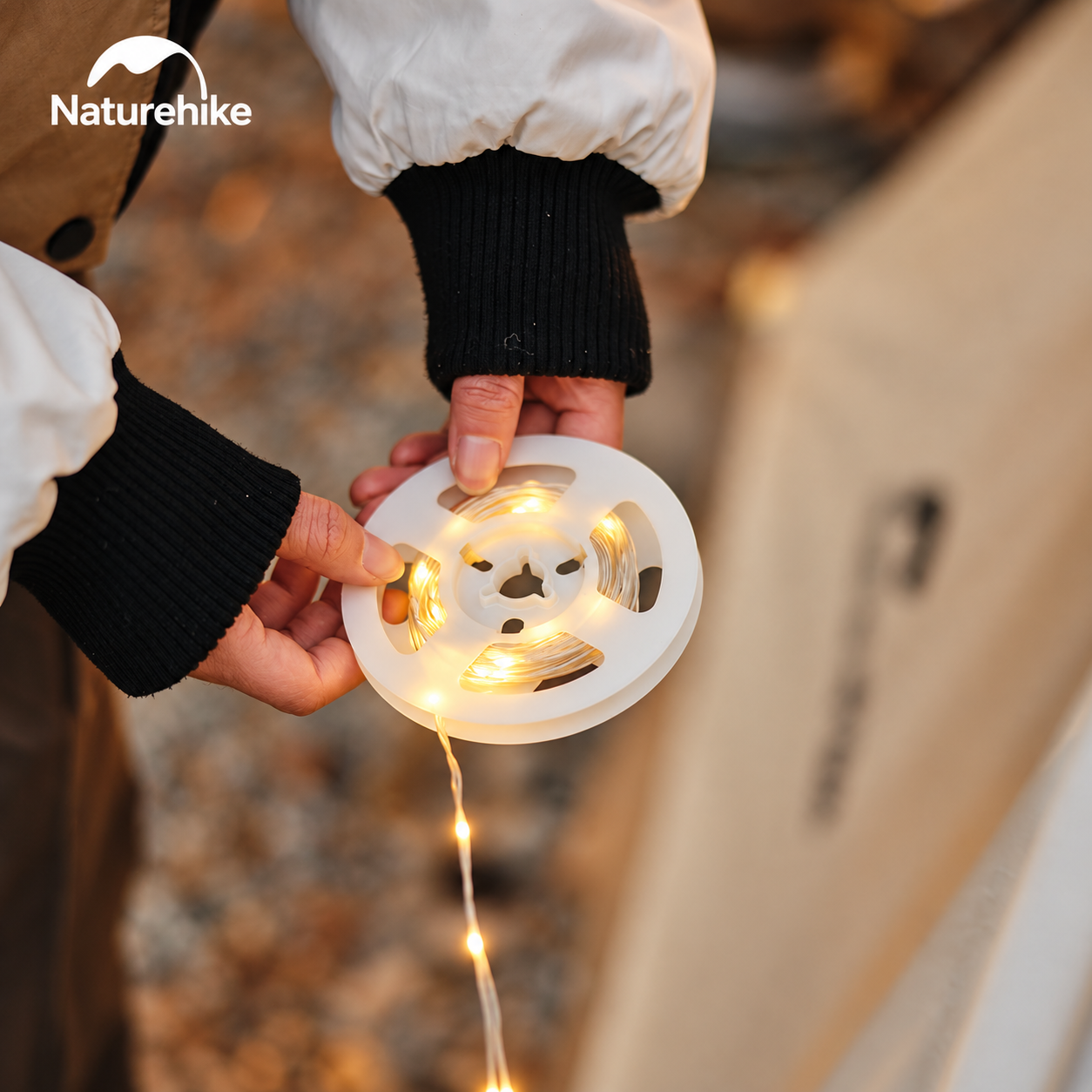 Đèn Dây Cắm Trại Naturehike 10M – 100 LED, 8 Chế Độ Sáng, Pin AAA, Chống Nước IP44 CNH22DQ019